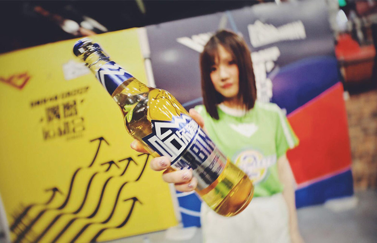 哈爾濱啤酒標(biāo)志,哈爾濱啤酒LOGO,哈爾濱啤酒包裝設(shè)計,哈爾濱啤酒形象設(shè)計，啤酒品牌設(shè)計